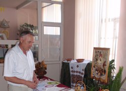 Виставка до Великодня